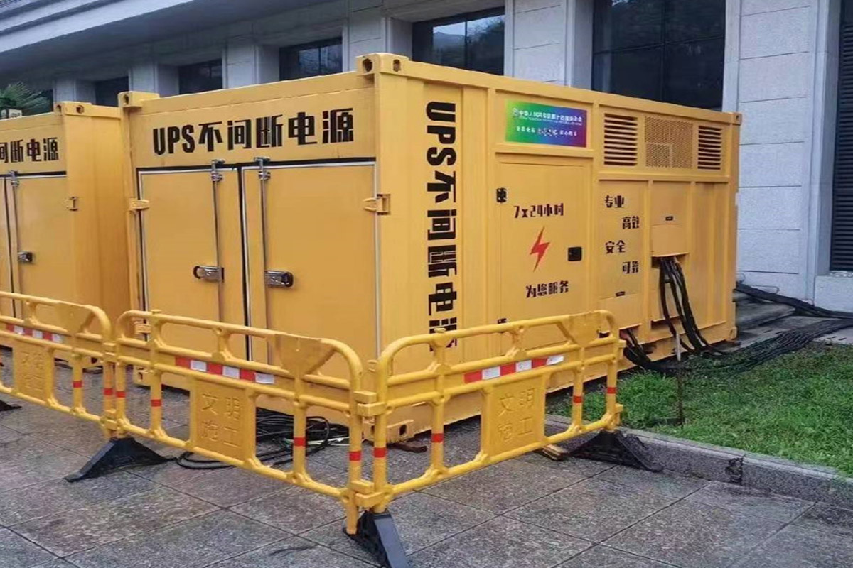东宁发电机租赁施工现场